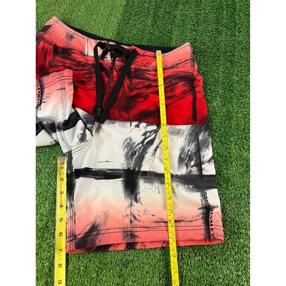 Oakley Mens‎ Size 30 Board Shorts Red Black White Abstract Graphic Swim Trunks
